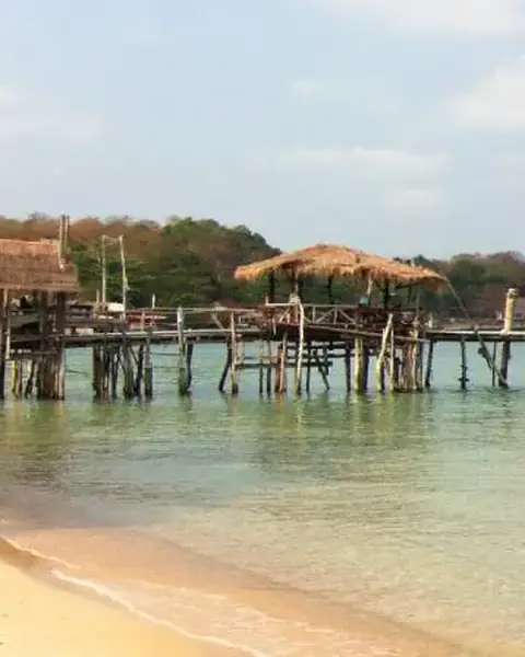 Ao Lung Dam Beach, Koh Samet